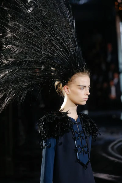 Look 69